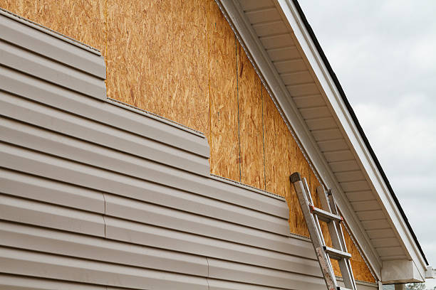 24/7 Emergency Siding Contractor experts in Mentcle, PA
